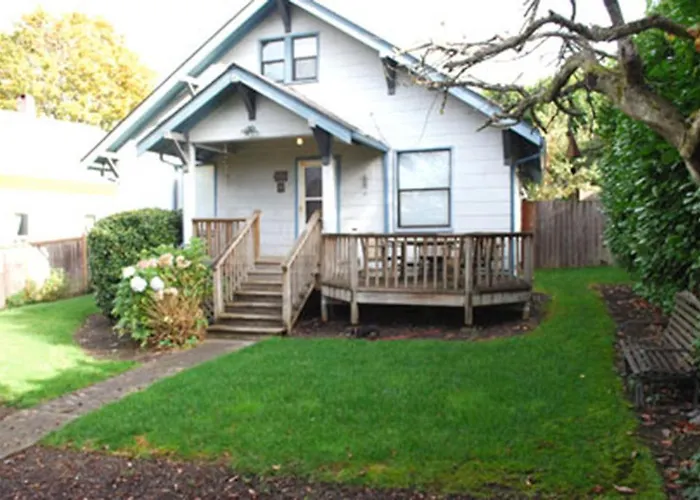 Northend Tacoma Charmer